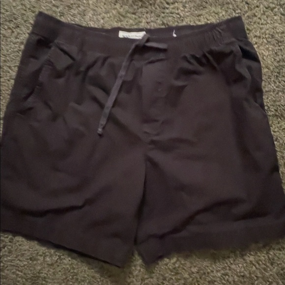 Bundle (4) Nike, American Eagle, Aeropostale Black shorts, plus a pair of khaki - Picture 2 of 4